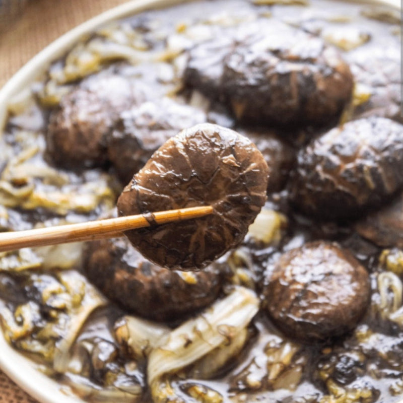 Stewed Premium Gobi-Dessert Fa Choy, Dried Scallops & Japanese Mushroom